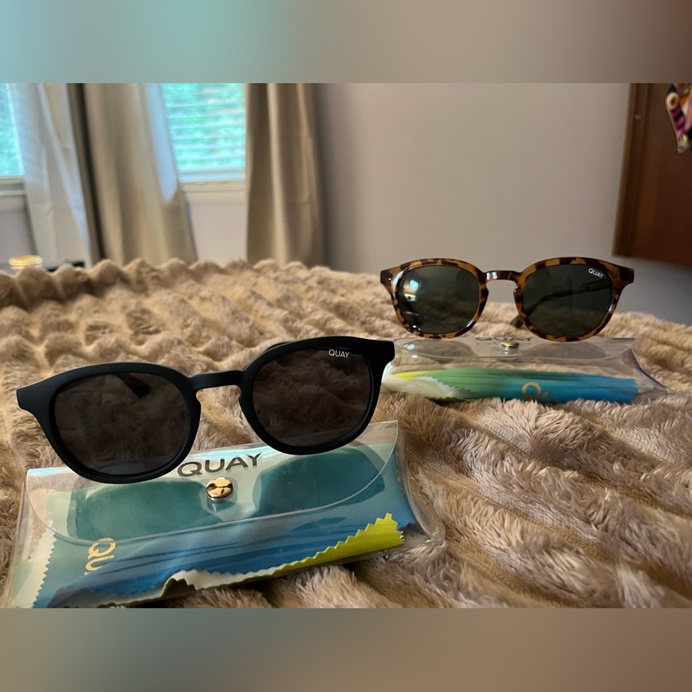 2 Pair of Quay Sunglasses w/ Case & Lens Cloth (Same Style- Black & Tortoise)